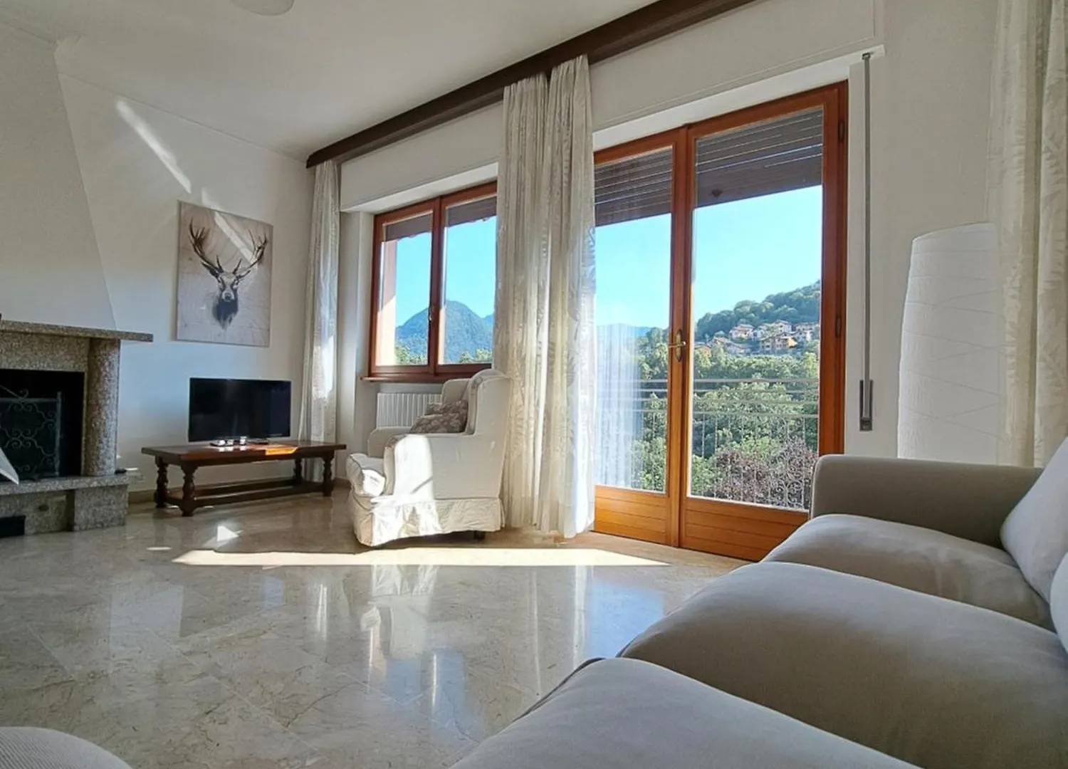 Valle Intelvi Panorama Castiglione dʼIntelvi Apartament